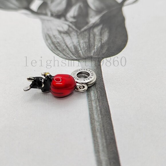 Pandora Marvel The Avengers Black Widow Dangle Charm - Picture 3 of 6